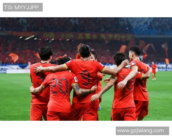 中国国足历史性胜利震撼全场迎战韩国展现团结与拼搏精神